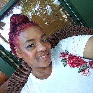 Meet your Posher, Lawanda